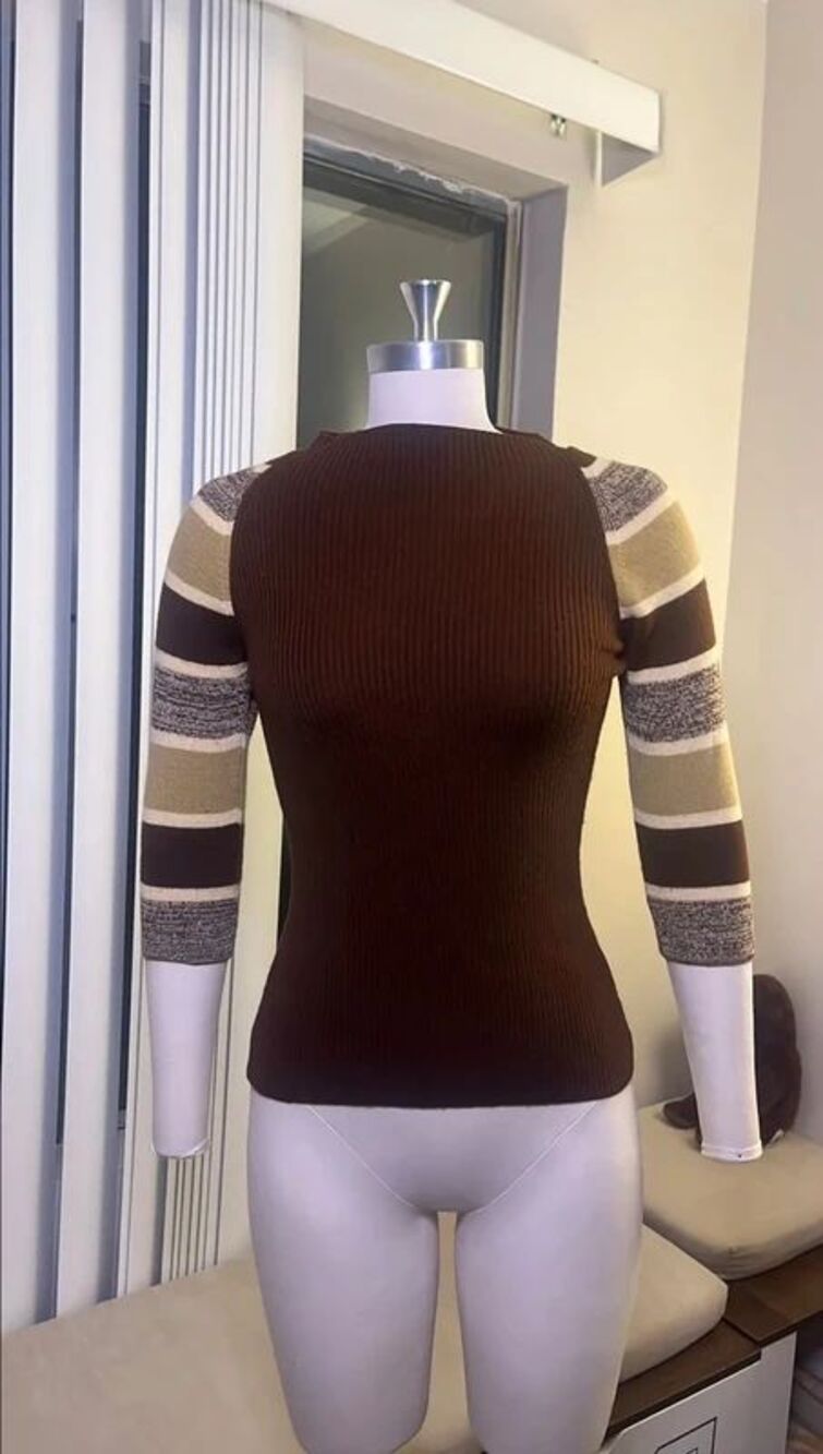 Y2K Brown and Olive Striped 3/4 sleeve Knit Top